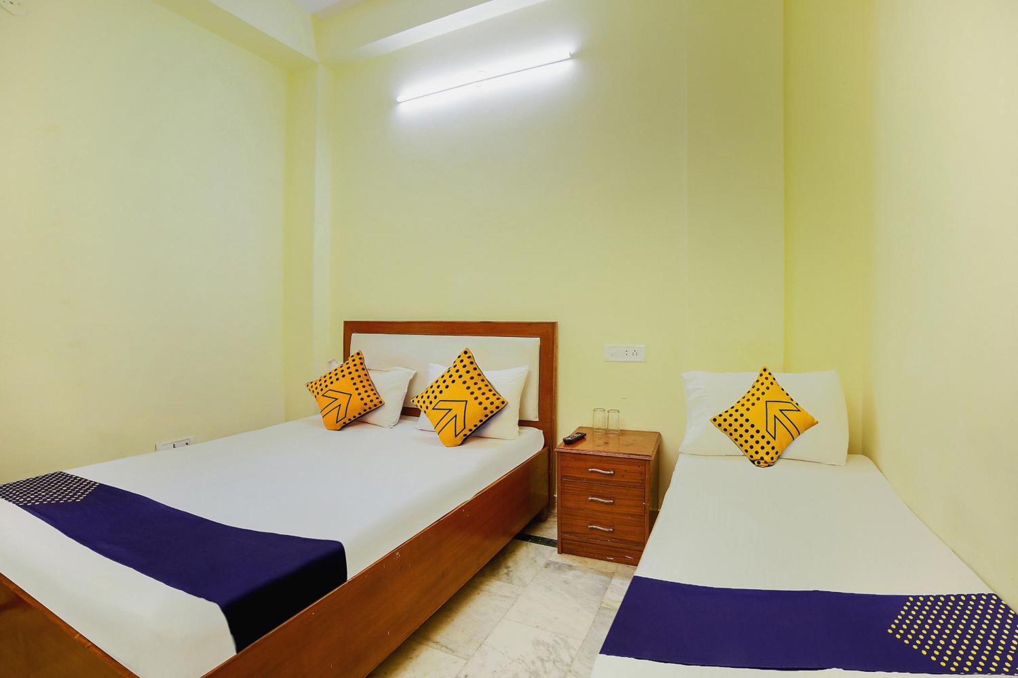Hotel O City Inn Dx Nuova Delhi Esterno foto
