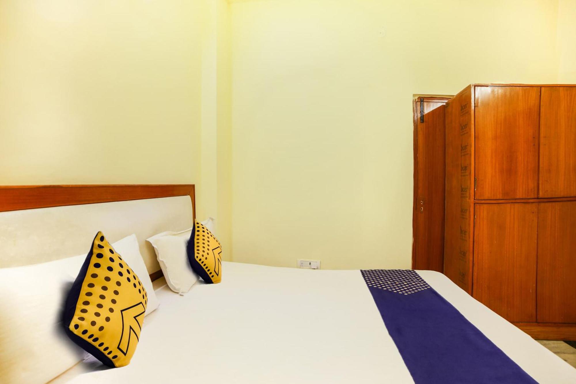 Hotel O City Inn Dx Nuova Delhi Esterno foto