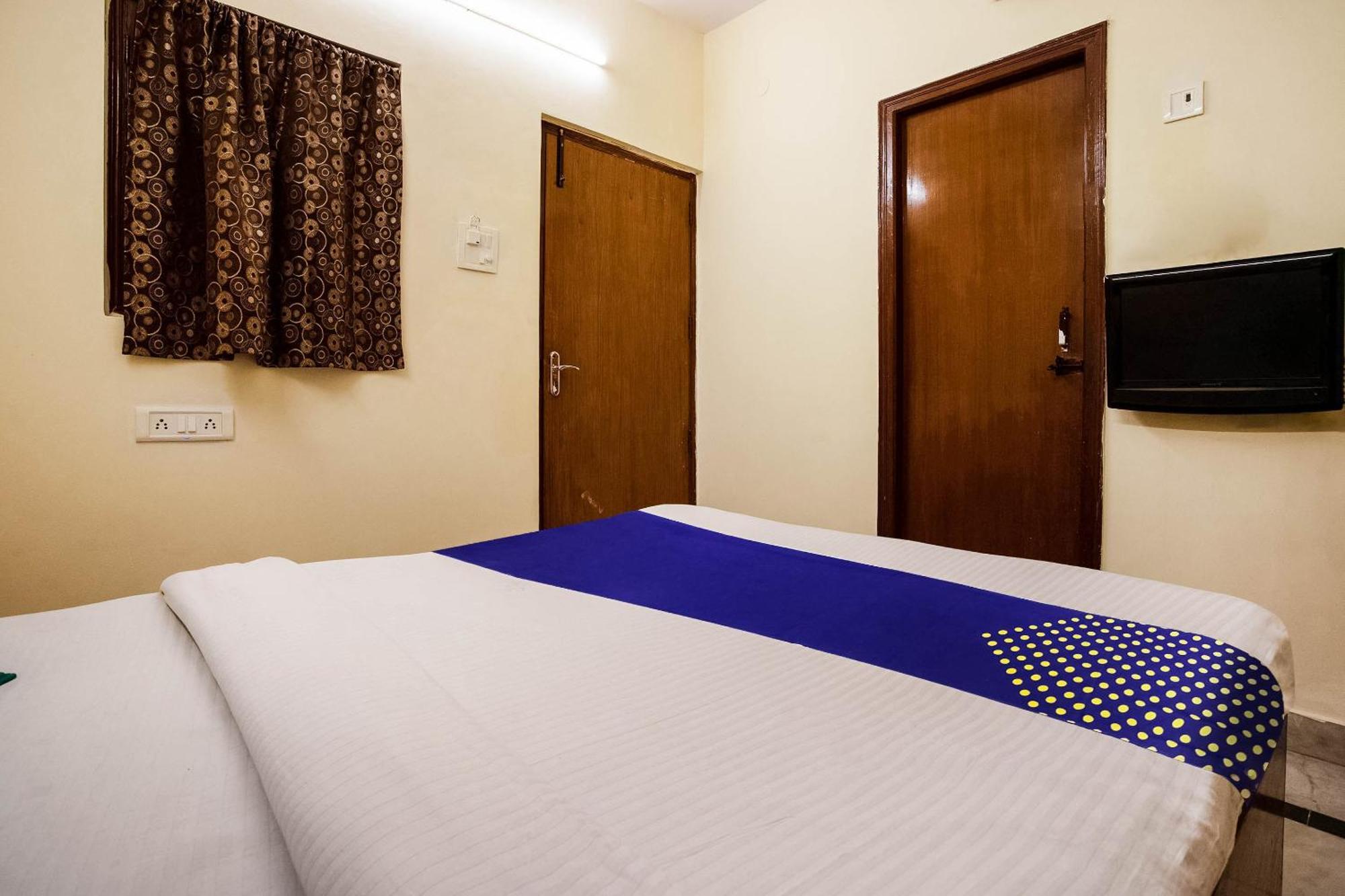 Hotel O City Inn Dx Nuova Delhi Esterno foto