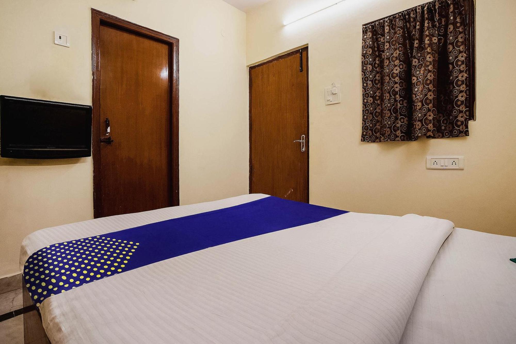 Hotel O City Inn Dx Nuova Delhi Esterno foto